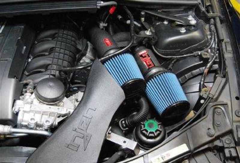Injen 07–09 335i E92 / 08–09 135i E82 3,0 l L6 Doppelansaugung, Wrinkle Black Short Ram Intake