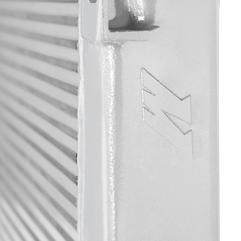 Mishimoto 11+ Chevrolet/GMC Duramax Ladeluftkühler (Silber)