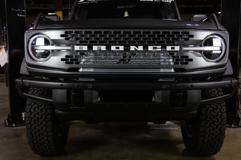 Mishimoto 21+ Ford Bronco High Mount Ladeluftkühler-Kit – Schwarz