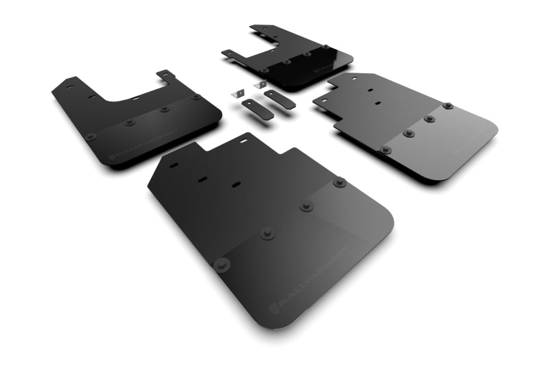 Rally Armor 16-23 Toyota Tacoma Gen 3 Schwarzer Schmutzfänger mit Metallic-Schwarz-Logo