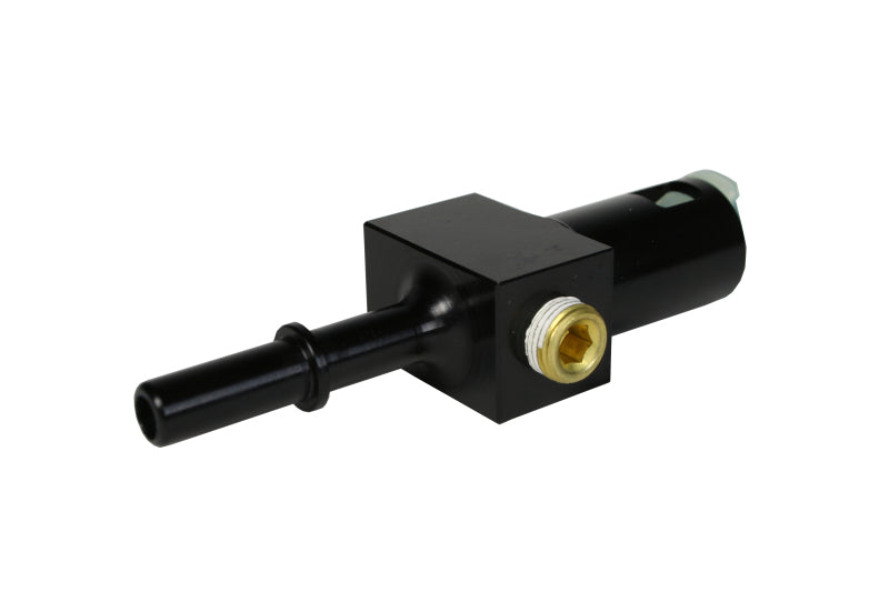 Aeromotive 5/16 Zoll Schnellanschluss mit AN-06-Anschluss und 1/8 Zoll Manometeranschluss