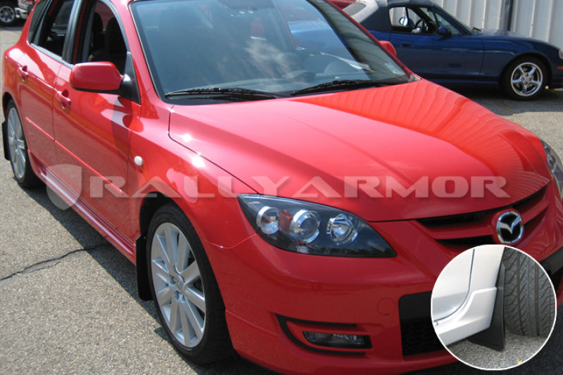 Rally Armor 04–09 Mazda3/Speed3 Basic Schwarzer Schmutzfänger mit schwarzem Logo