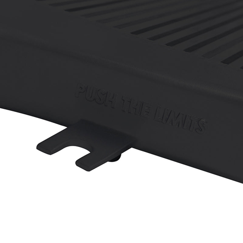 Mishimoto 94-02 Dodge Ram 2500 5,9 l Cummins-Ladeluftkühler (schwarz)