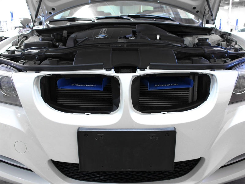 aFe MagnumFORCE Ansaughutzen AIS BMW 335i (E90/92/93) 07-13 L6-3.0L (Blau)