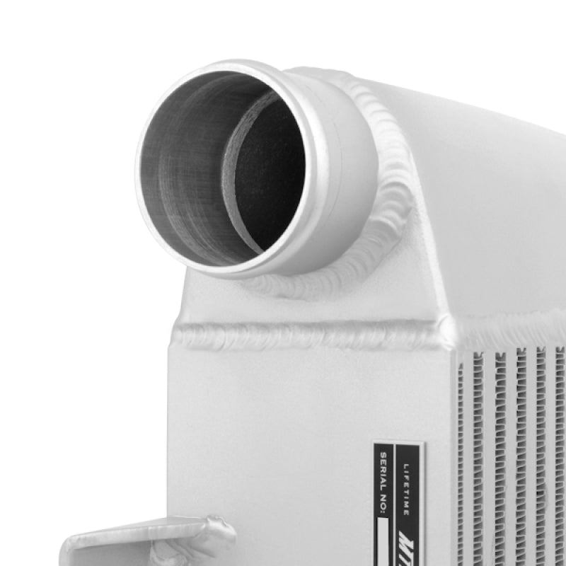 Mishimoto Subaru 02–07 WRX/04–07 STi Top-Mount-Ladeluftkühler-Kit – pulverbeschichtete silberne und rote Schläuche