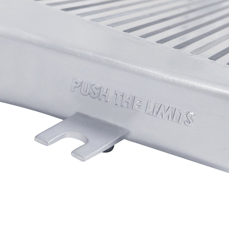 Mishimoto 94-02 Dodge Ram 2500 5,9 l Cummins-Ladeluftkühler (Silber)