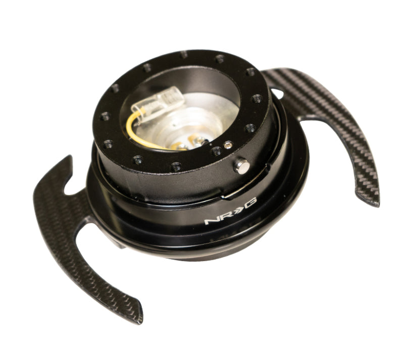 NRG Quick Release Kit Gen 4.0 – Schwarzes Gehäuse / Schwarzer Ring mit CF-Griffen