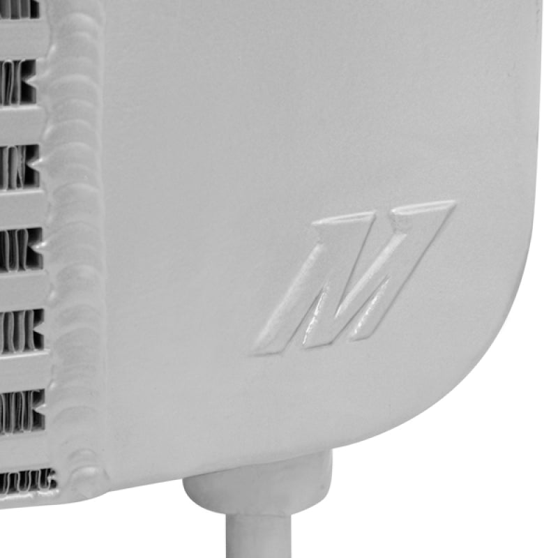 Mishimoto 06–10 Chevy 6,6L Duramax Ladeluftkühler (Silber)