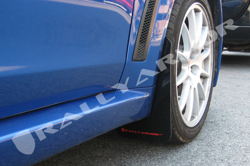 Rally Armor 08-17 Mitsubishi EVO X Schwarzer UR-Schmutzfänger mit rotem Logo