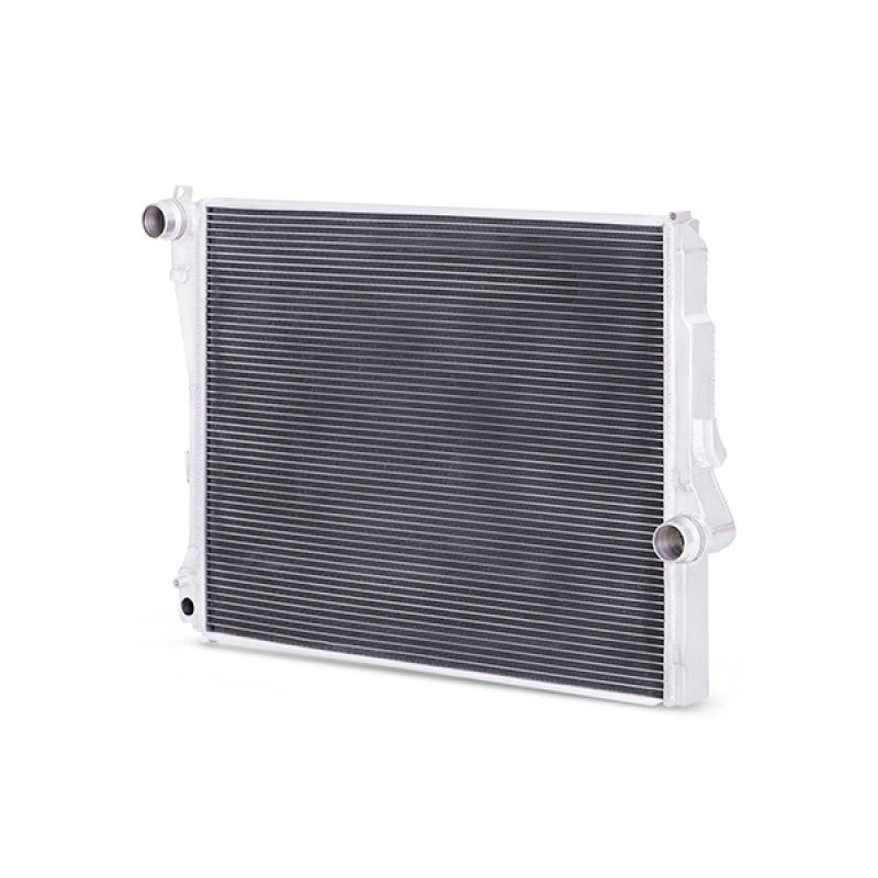 
                      
                        Mishimoto 99-06 BMW 323i/323i/328i/330i w/ Auto Transmission Performance Aluminum Radiator
                      
                    