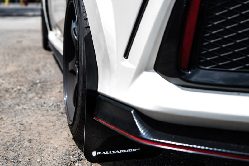 
                      
                        Rally Armor 17-22 Honda Civic Type R Schwarzer UR-Schmutzfänger mit blauem Logo
                      
                    
