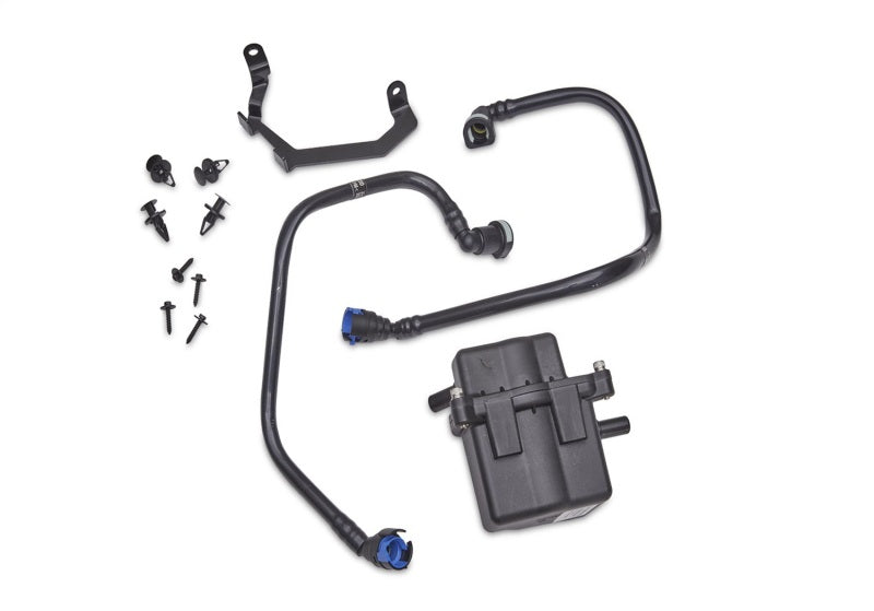
                      
                        Ford Racing 15-18 Mustang 2.3L EcoBoost Öl-Luft-Abscheider links
                      
                    